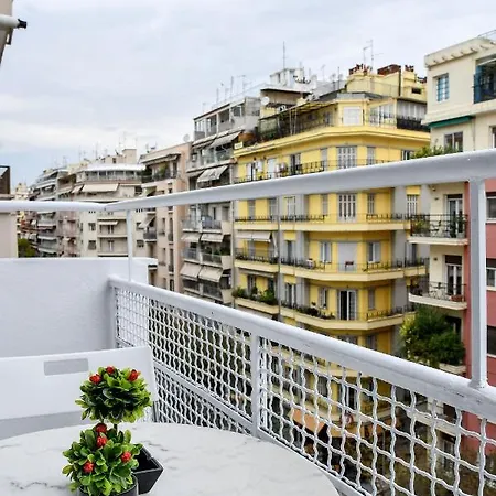 Center Superior * Thessalonique